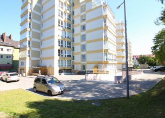 Аренда 1-ком. квартиры, 45 м2, Калининградская область, улица Молочинского, 4