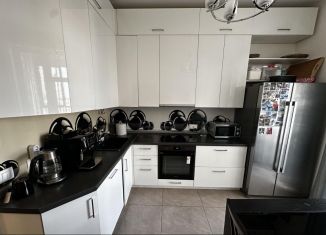 Сдается в аренду 2-ком. квартира, 65 м2, Москва, Лазоревый проезд, 5к4, метро Ботанический сад