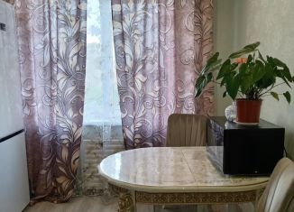 Сдам в аренду однокомнатную квартиру, 32 м2, Калининградская область, улица Полковника Ефремова, 2