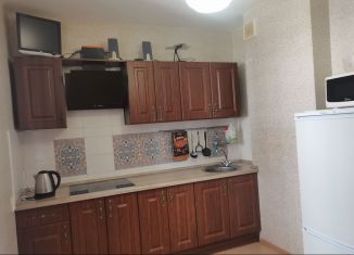 Сдаю 2-ком. квартиру, 58 м2, Вологодская область, Шекснинский проспект, 12