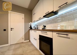 Сдам в аренду 2-комнатную квартиру, 52 м2, Нижний Новгород, улица Маршала Баграмяна, 2