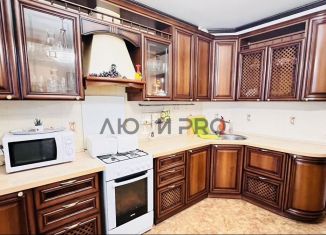 Сдам 2-комнатную квартиру, 90 м2, Саратовская область, набережная имени Генерал-лейтенанта М.М. Рудченко, 13