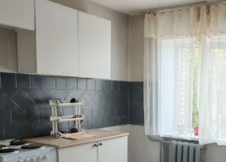 Сдаю 1-ком. квартиру, 32 м2, Вологодская область, улица Краснодонцев, 22