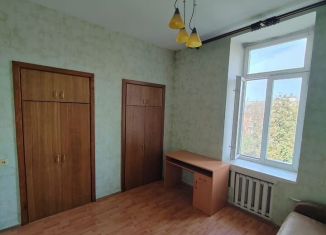 Сдаю 2-ком. квартиру, 42 м2, Подольск, улица Орджоникидзе, 13