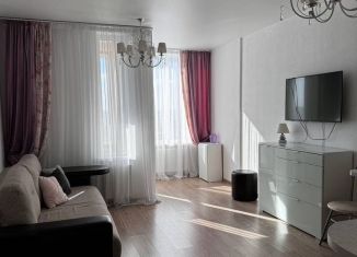 Сдается в аренду квартира студия, 29.8 м2, Екатеринбург, микрорайон Светлый, 5