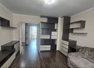 Сдам в аренду двухкомнатную квартиру, 54 м2, Удмуртия, улица Орджоникидзе, 53