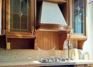 Сдам в аренду 1-комнатную квартиру, 33 м2, Москва, улица 1812 года, 8к2