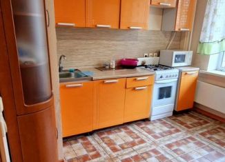 Сдается 1-комнатная квартира, 36 м2, Псковская область, Никольская улица, 2А