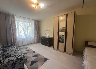 Сдается в аренду однокомнатная квартира, 30 м2, Москва, Загородное шоссе, 6к1, метро Крымская