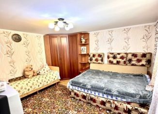 Сдается в аренду 1-ком. квартира, 30 м2, Крым, улица Кочмарского, 16