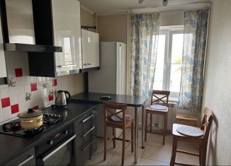 Сдается трехкомнатная квартира, 64 м2, Калужская область, проспект Маркса, 49