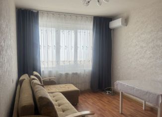 Сдам в аренду 1-комнатную квартиру, 44 м2, Татарстан, улица Автомобилистов, 8