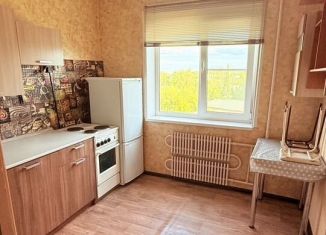 Сдается в аренду однокомнатная квартира, 31 м2, Челябинская область, улица Монтажников, 52