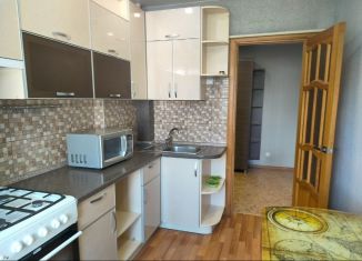 Сдается 2-ком. квартира, 52 м2, Йошкар-Ола, улица Подольских Курсантов, 12