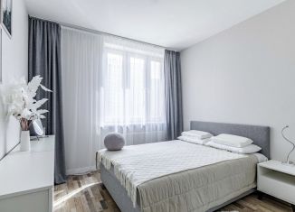 Сдаю в аренду двухкомнатную квартиру, 66 м2, Свердловская область, улица Академика Парина, 35/2