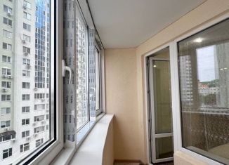 Сдам 3-комнатную квартиру, 98 м2, Саратов, Вольская улица, 2Д