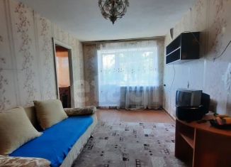 Сдаю трехкомнатную квартиру, 41.5 м2, Саратов, проспект Энтузиастов, 52