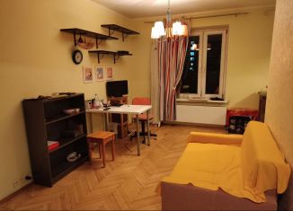 Сдам в аренду двухкомнатную квартиру, 45 м2, Москва, Ферганская улица, 11к2