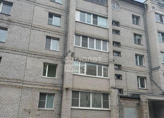 Продаю двухкомнатную квартиру, 61 м2, Вологодская область, улица Казакова, 11