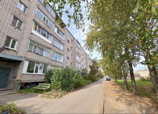 Трехкомнатная квартира на продажу, 58.3 м2, Вологодская область, улица Ленина, 109