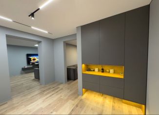 Продам двухкомнатную квартиру, 89.7 м2, Чебоксары, улица Пирогова, 4к2