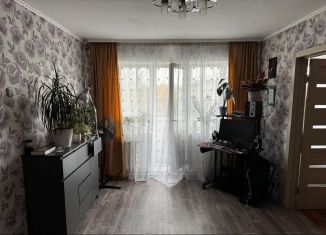 Продается двухкомнатная квартира, 46 м2, Ачинск, 3-й микрорайон, 1