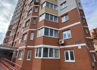 Продажа 1-ком. квартиры, 39 м2, Липецк, улица Е.И. Замятина, 4А