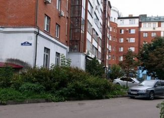 Продам 1-ком. квартиру, 43 м2, Калуга, улица Суворова