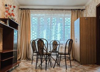 Продается двухкомнатная квартира, 45 м2, Псков, улица Яна Фабрициуса, 9