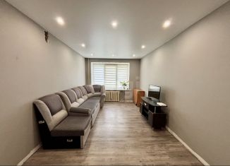 Продаю 2-комнатную квартиру, 35.7 м2, Смоленск, улица Маршала Ерёменко, 64