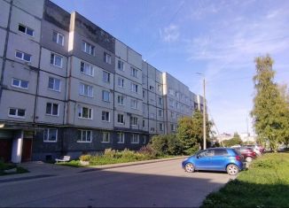 Трехкомнатная квартира на продажу, 64.3 м2, Вологодская область, улица Возрождения