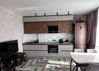 Продается 2-ком. квартира, 52.4 м2, Томск, Береговая улица, 11