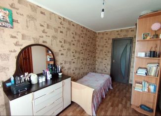 Продам 2-ком. квартиру, 45 м2, Оренбург, улица Братьев Башиловых, 17/4