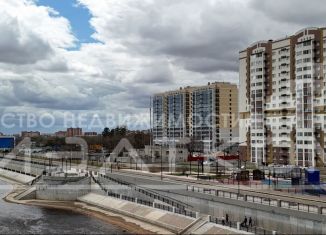 Продажа 3-ком. квартиры, 72 м2, Благовещенск, Набережная улица, 50/2