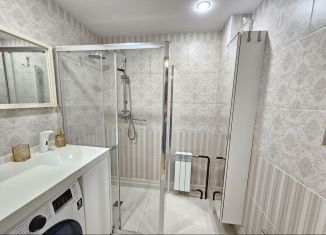 Продам 2-ком. квартиру, 40 м2, Карелия, Новоручейная улица, 17