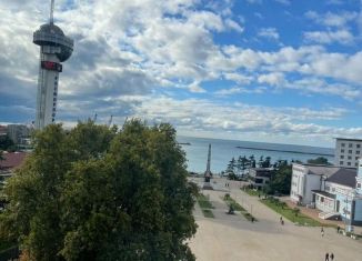 Многокомнатная квартира на продажу, 46.5 м2, Туапсе, улица Карла Маркса, 1