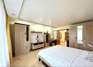 Продам 3-комнатную квартиру, 77 м2, Смоленск, Пригородная улица, 11А