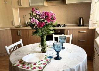 Продаю 2-ком. квартиру, 53 м2, Тула, Пионерская улица, 1