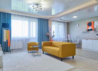 Продаю трехкомнатную квартиру, 65 м2, Томск, улица Клюева, 26