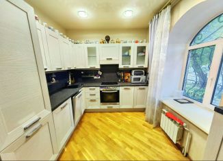 Продам пятикомнатную квартиру, 260 м2, Томск, Октябрьская улица, 13