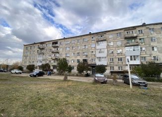 Продажа трехкомнатной квартиры, 62.4 м2, посёлок Двуреченск, Набережная улица