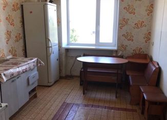 Продается двухкомнатная квартира, 44 м2, село Уйское, Советская улица, 81