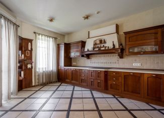 Продажа 5-ком. квартиры, 245 м2, Санкт-Петербург, Глухарская улица, 17к1, метро Комендантский проспект