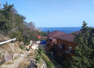 Продаю земельный участок, 2.2 сот., Алупка, улица Ленина, 42