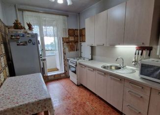 Продается четырехкомнатная квартира, 80 м2, Нарткала, улица О. Кошевого, 7