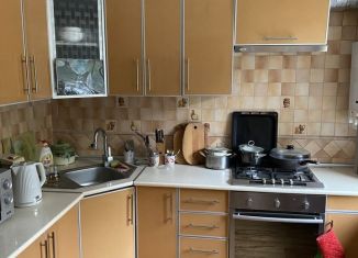 Аренда двухкомнатной квартиры, 60 м2, Черкесск, Комсомольская улица