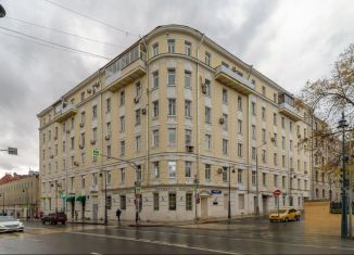 Сдам в аренду 3-ком. квартиру, 85 м2, Москва, улица Остоженка, 40/1, улица Остоженка