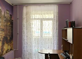 Продается трехкомнатная квартира, 57.4 м2, Свердловская область, улица Фрунзе, 42