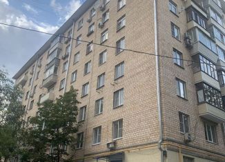 Продается 4-комнатная квартира, 82 м2, Москва, улица Черняховского, 6, улица Черняховского