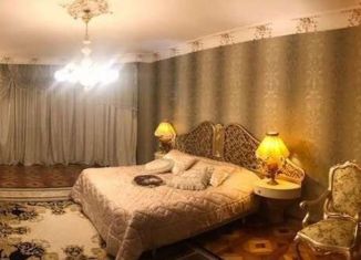 Сдается в аренду 5-комнатная квартира, 265 м2, Краснодар, Комсомольская улица, 51